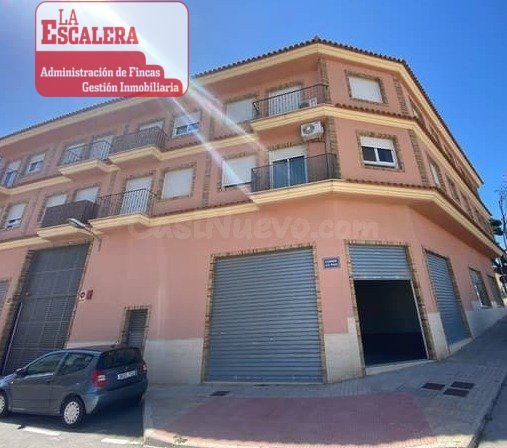 Local comercial en planta baja 273m2, bien situado - Ref. 04043