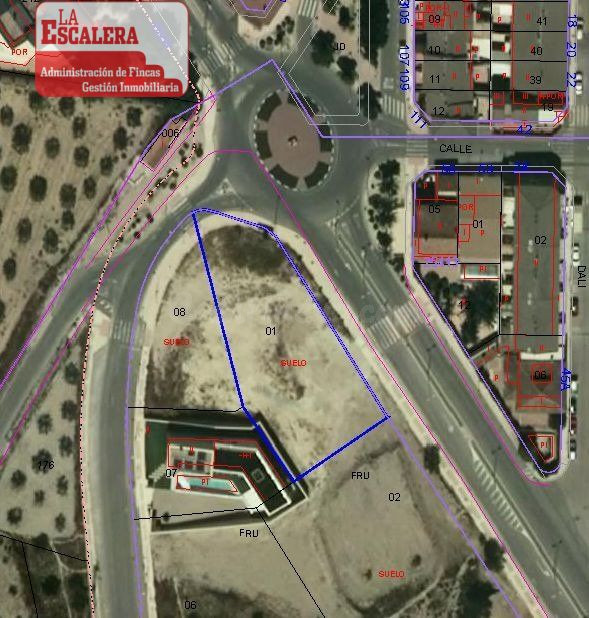 PARCELA EN URBANIZACIÓN LLAURIA. CASTALLA