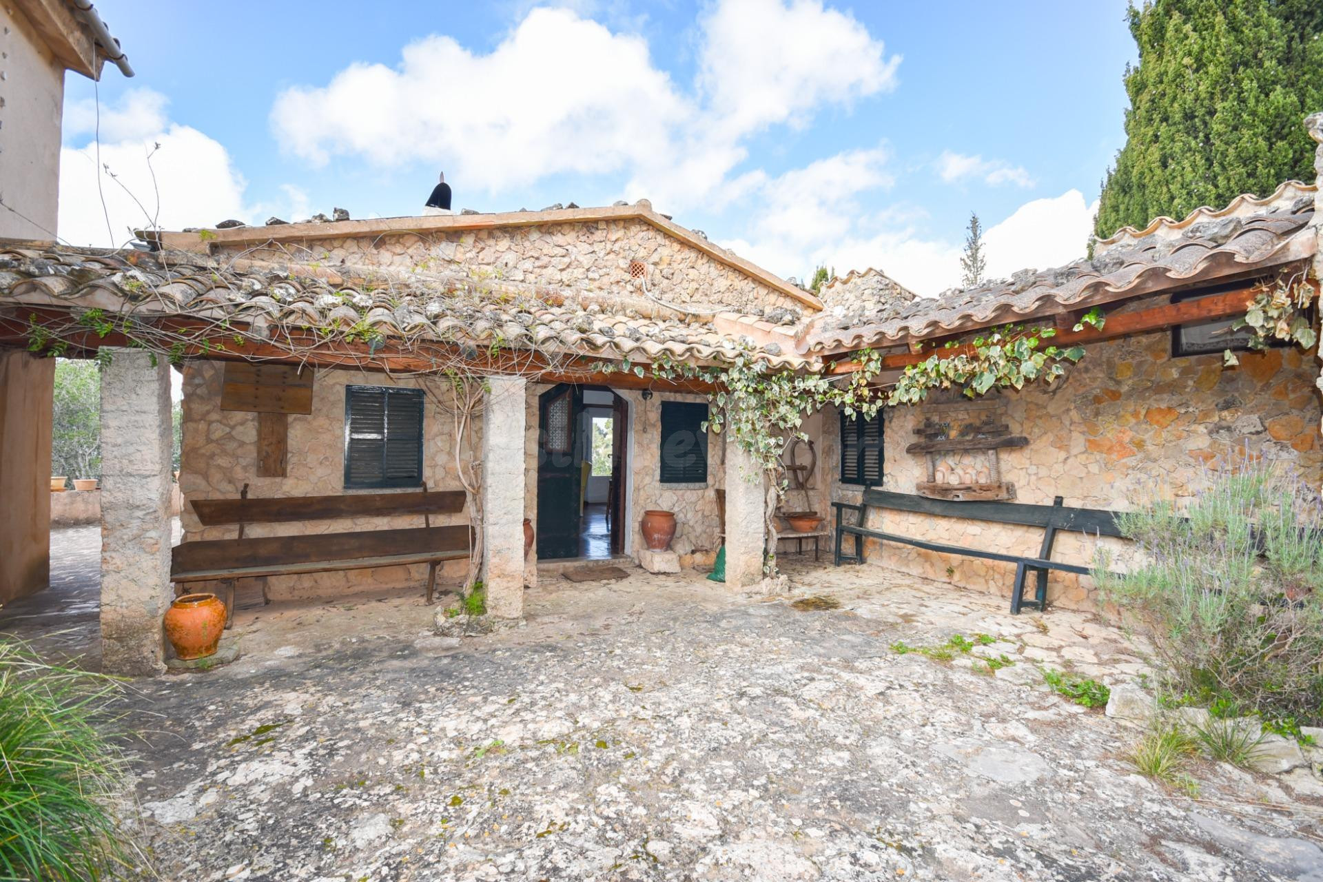 Casa de pueblo con mucho carácter y encanto en plena Serra de Tramuntana