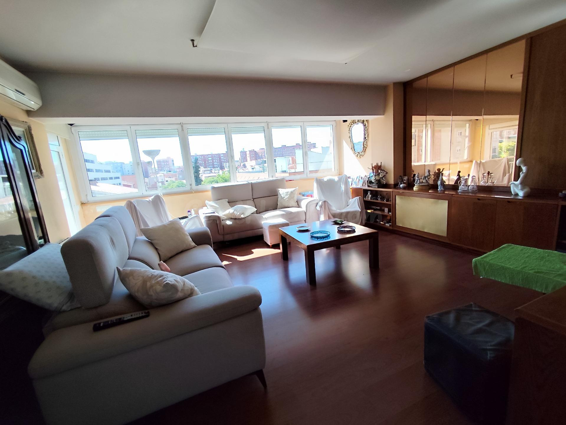 Precioso piso reformado en Creu Alta, con gran balcón y park - foto 4