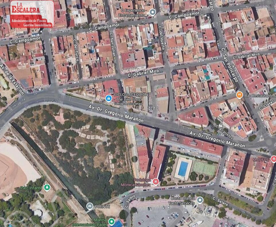 Terreno 1280m2 a pocos metros de la playa, se permite local comercial y plurifamiliar
