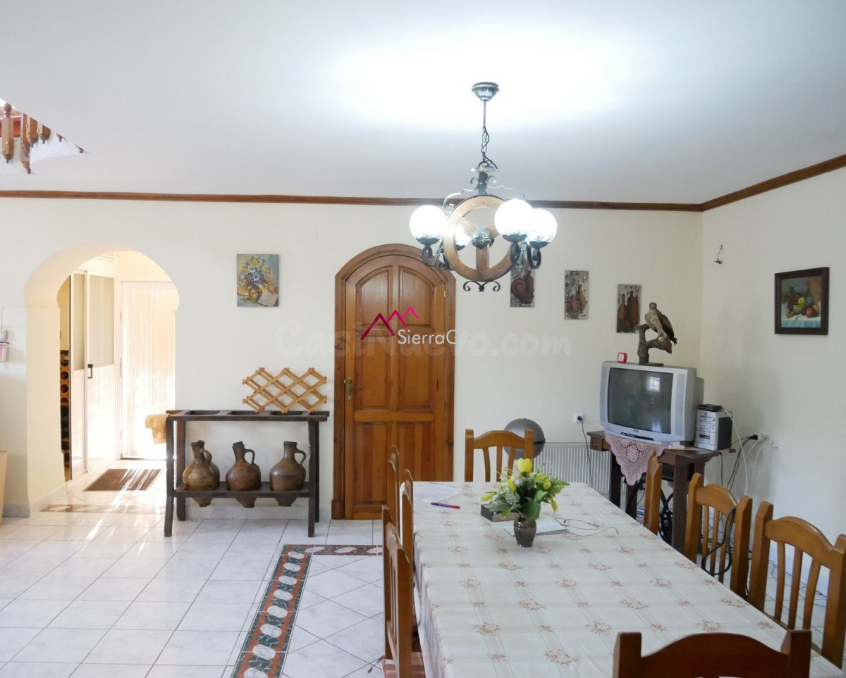 VENTA AMPLIA CASA PRADO DEL REY - foto 3