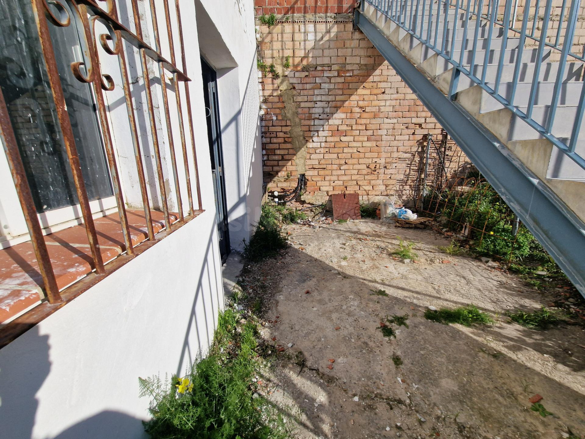 VENTA PISO PLANTA BAJA Y ESTUDIO EN BRUTO. EL BOSQUE - foto 4