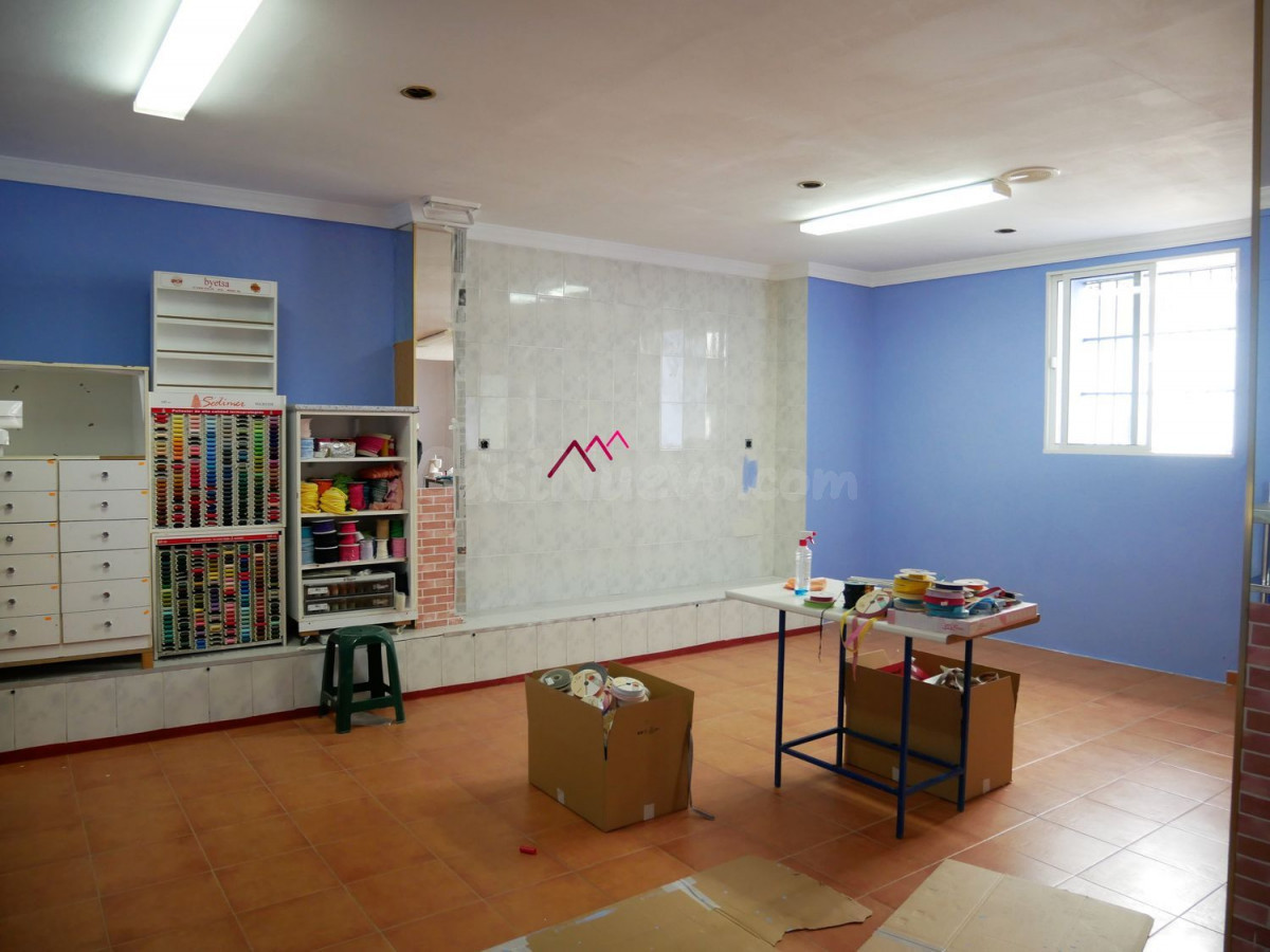VENTA LOCAL COMERCIAL UBRIQUE