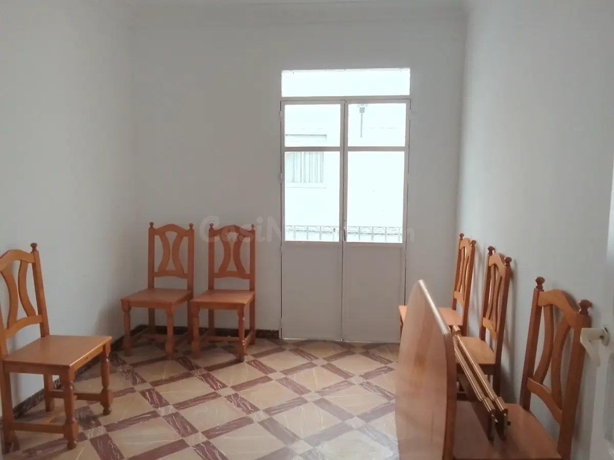 CASA CON LOCAL CÉNTRICA