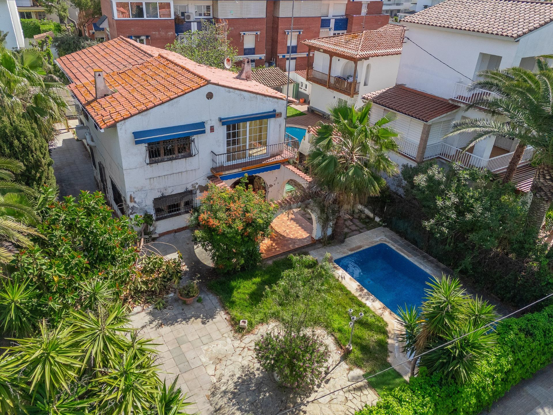 Casa a reformar en la zona del Vinyet. Sitges
