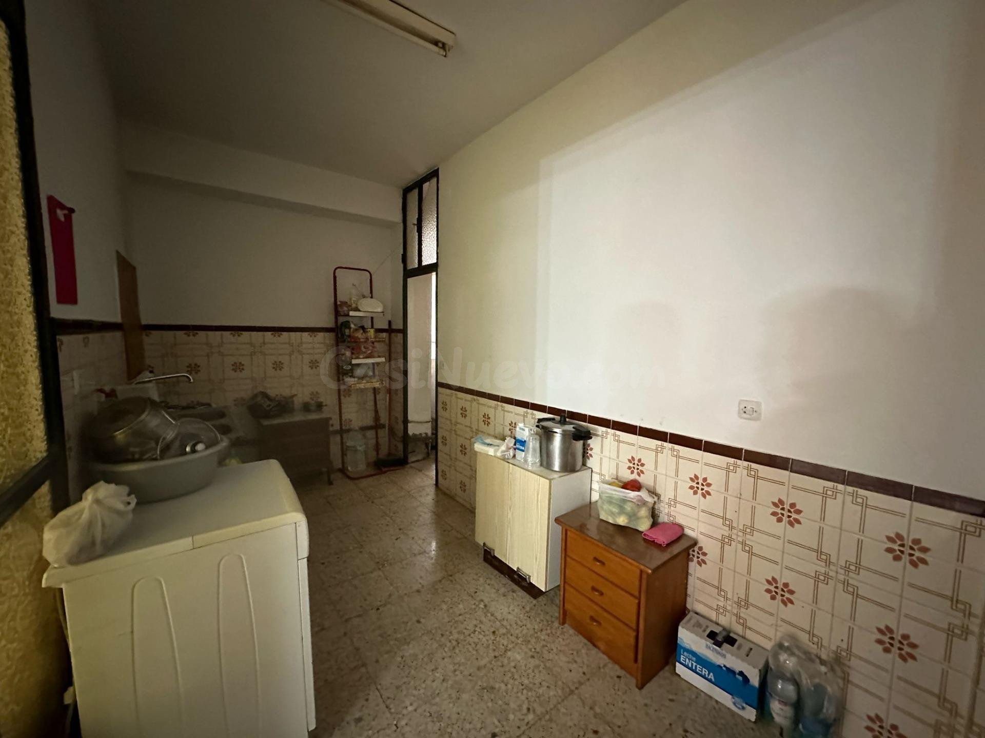 VENTA PISO CÉNTRICO PARA REFORMAR - foto 4