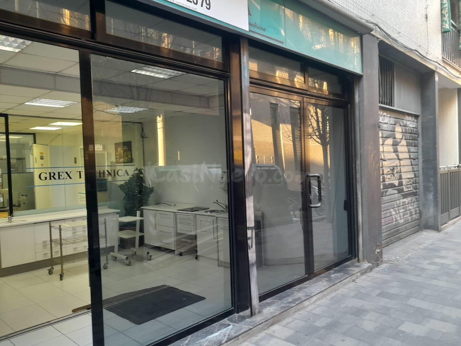 Sants, local comercial de 414m2.