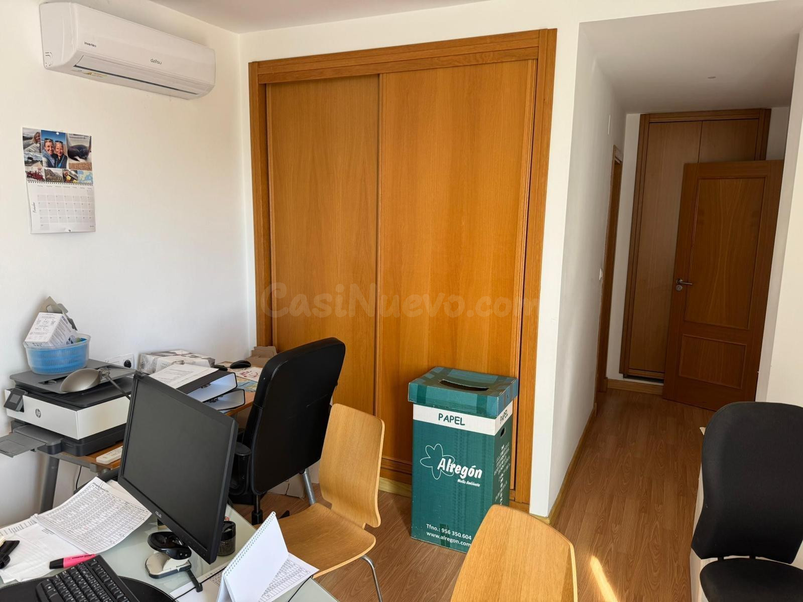 CASA CON TERRAZA Y JARDÍN EN CONIL DE LA FRA. - foto 5