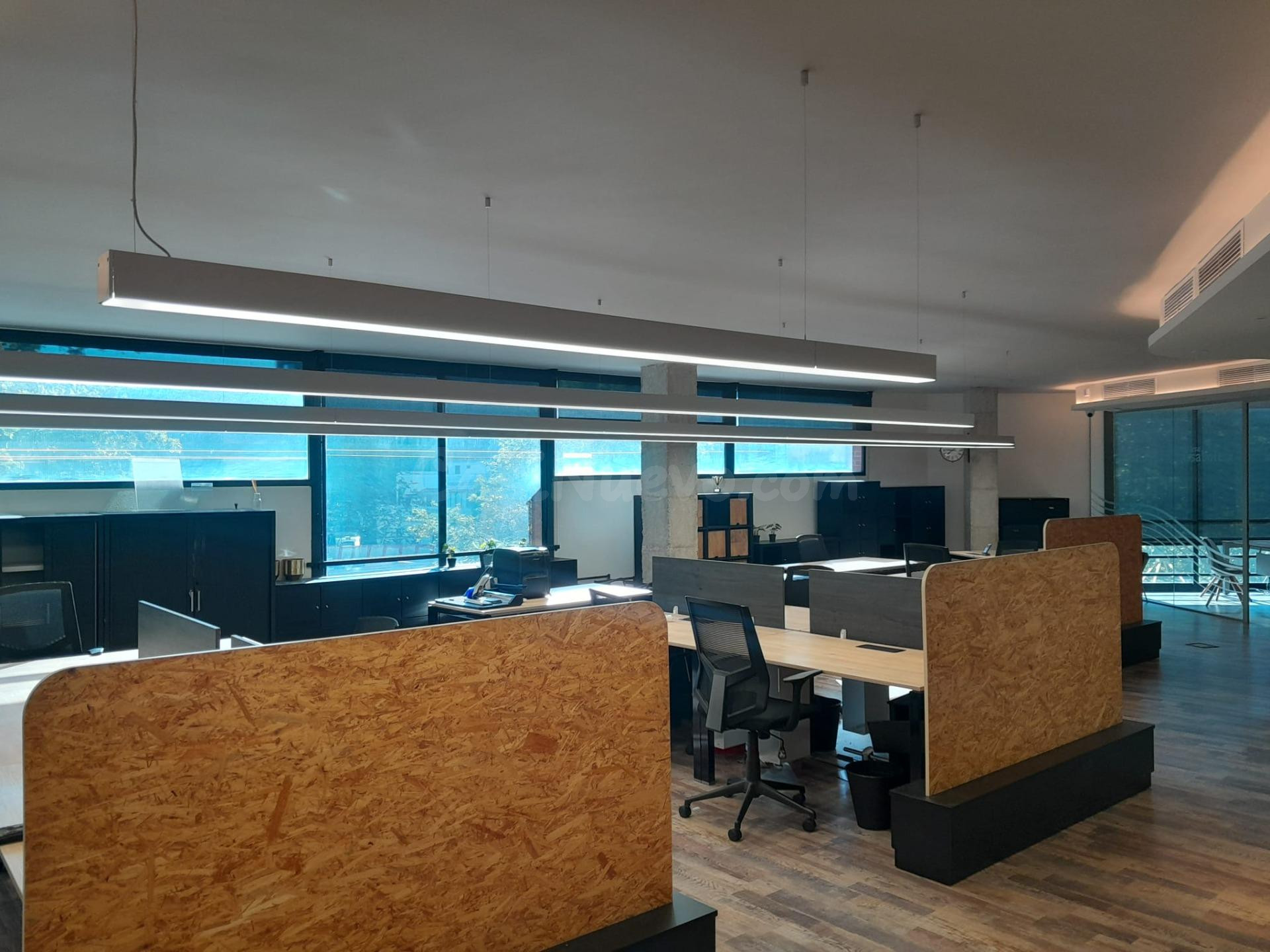 Alquiler de oficina privada en calle Almogàvers - foto 4