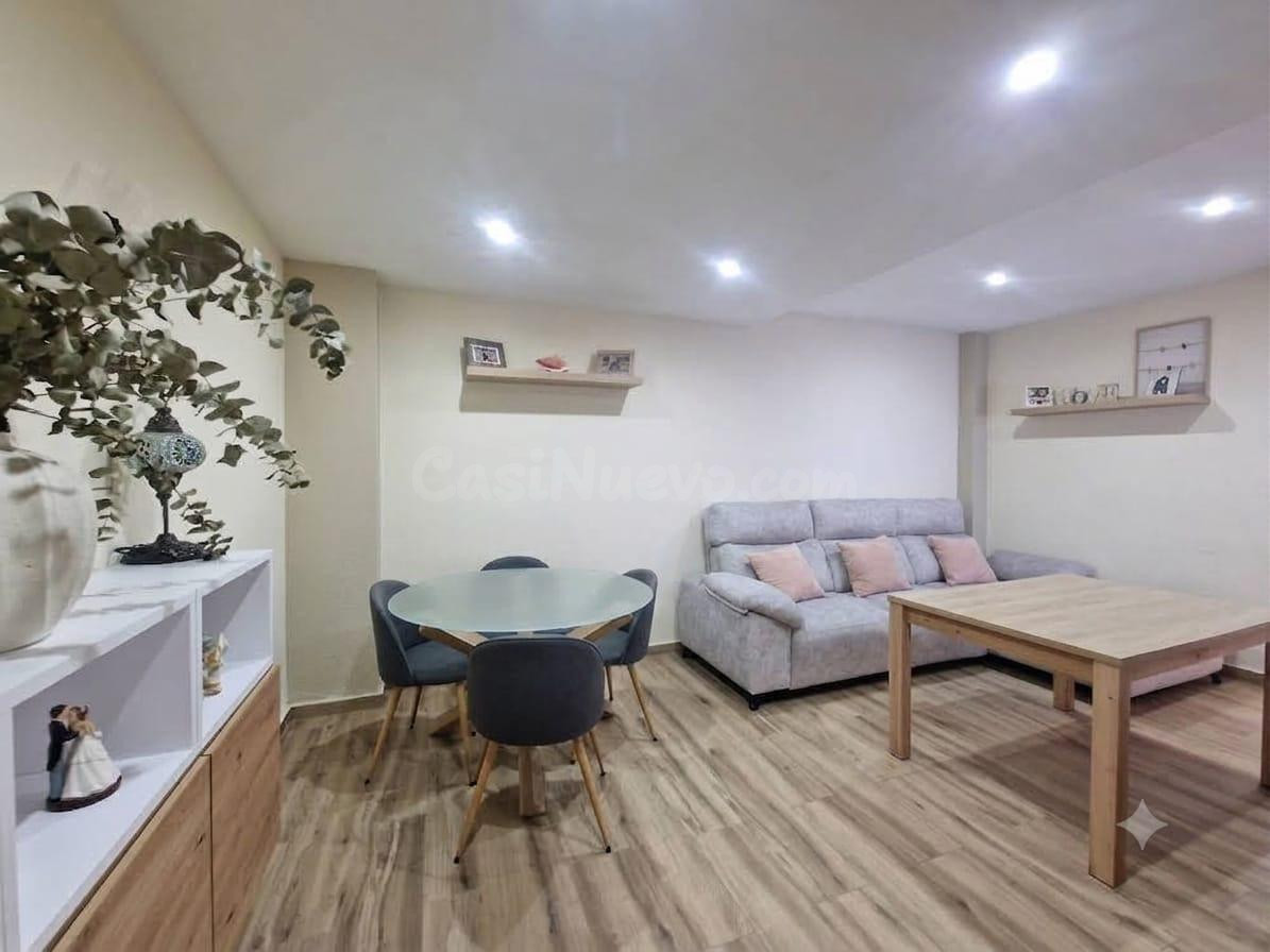VENTA CASA 4 habitaciones UBRIQUE. ZONA EXPANSION