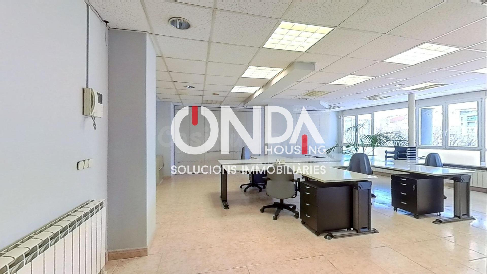 Oficina de 300 m2 con dos parkings en la mejor zona de Balag - foto 5