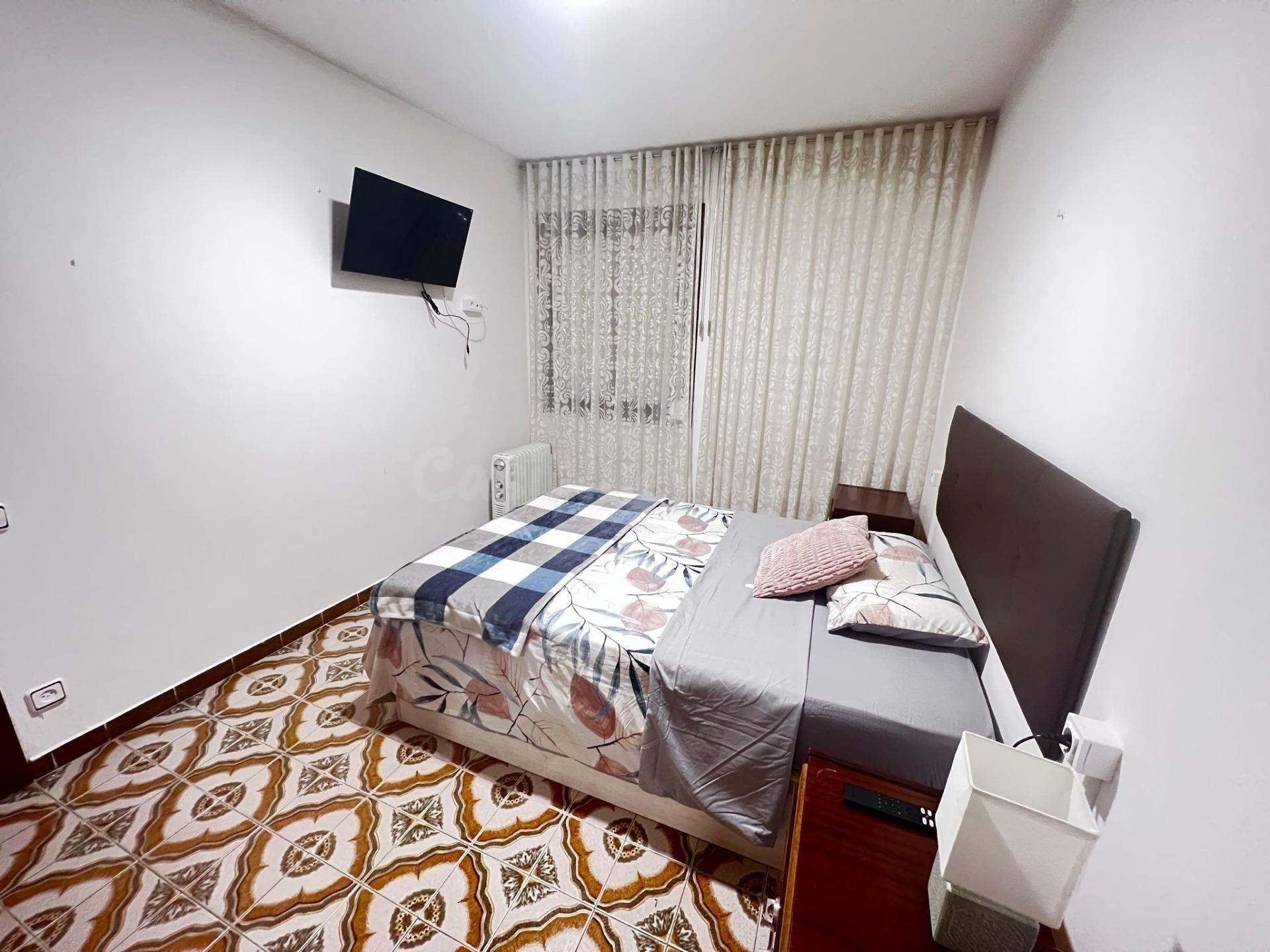 Amplio Apartamento de 4 habitaciones en Mataró - Cerdanyola - foto 4