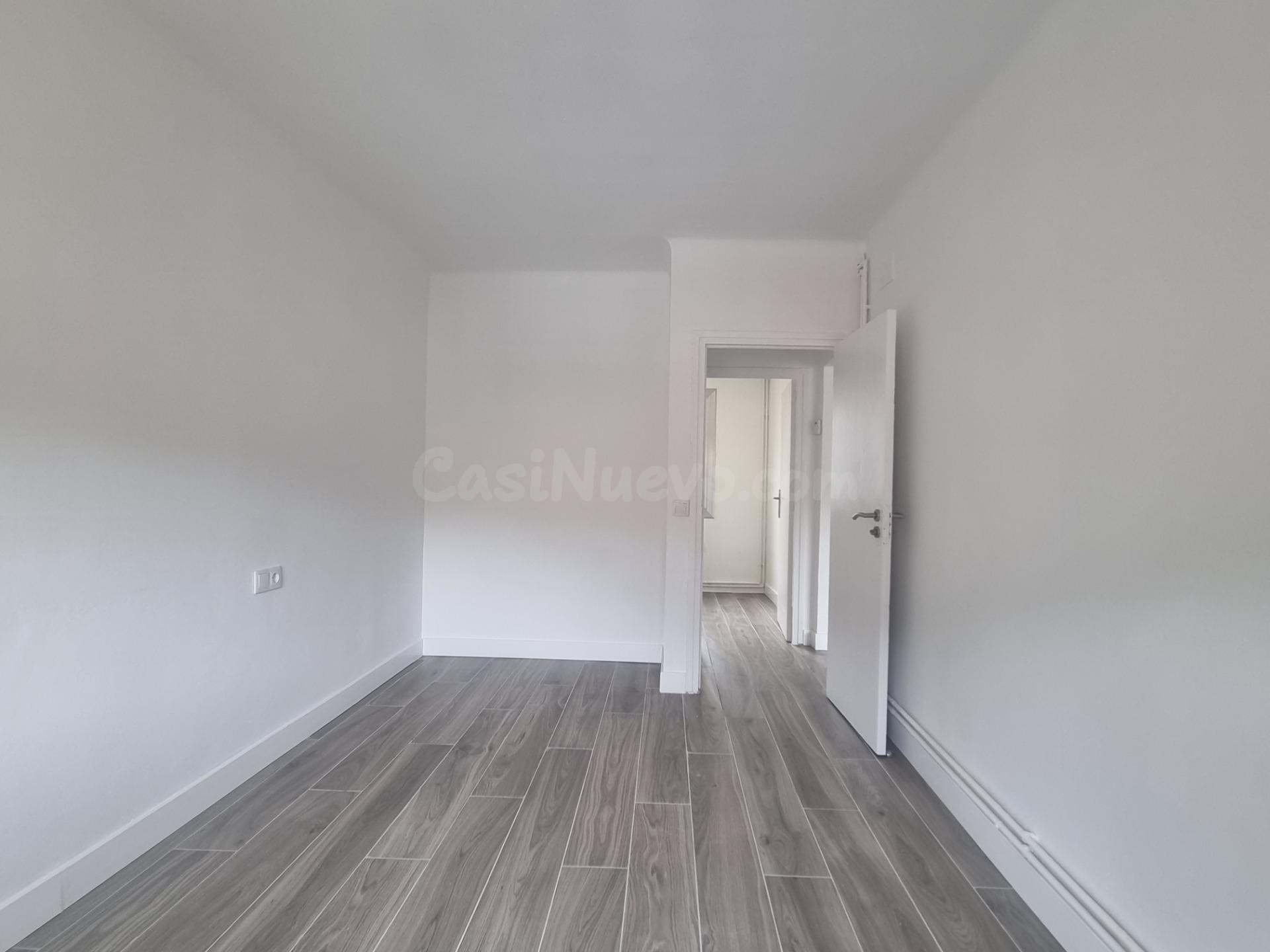 Ático Reformado en Rentabilidad – Centro de Molins de Rei - foto 4