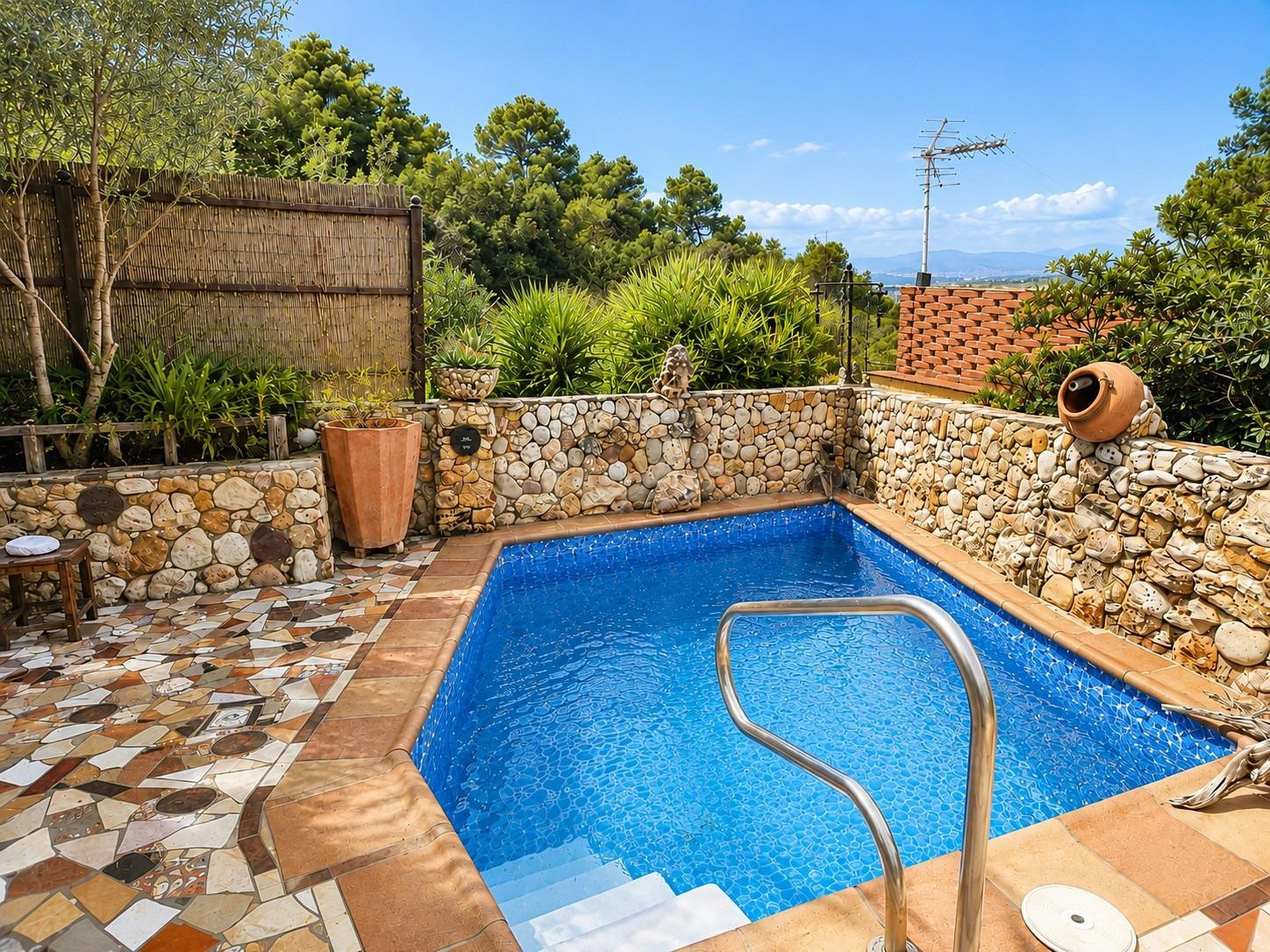 OPORTUNIDAD DE INVERSIÓN: VENTA de la NUDA PROPIEDAD - CASA  - foto 2