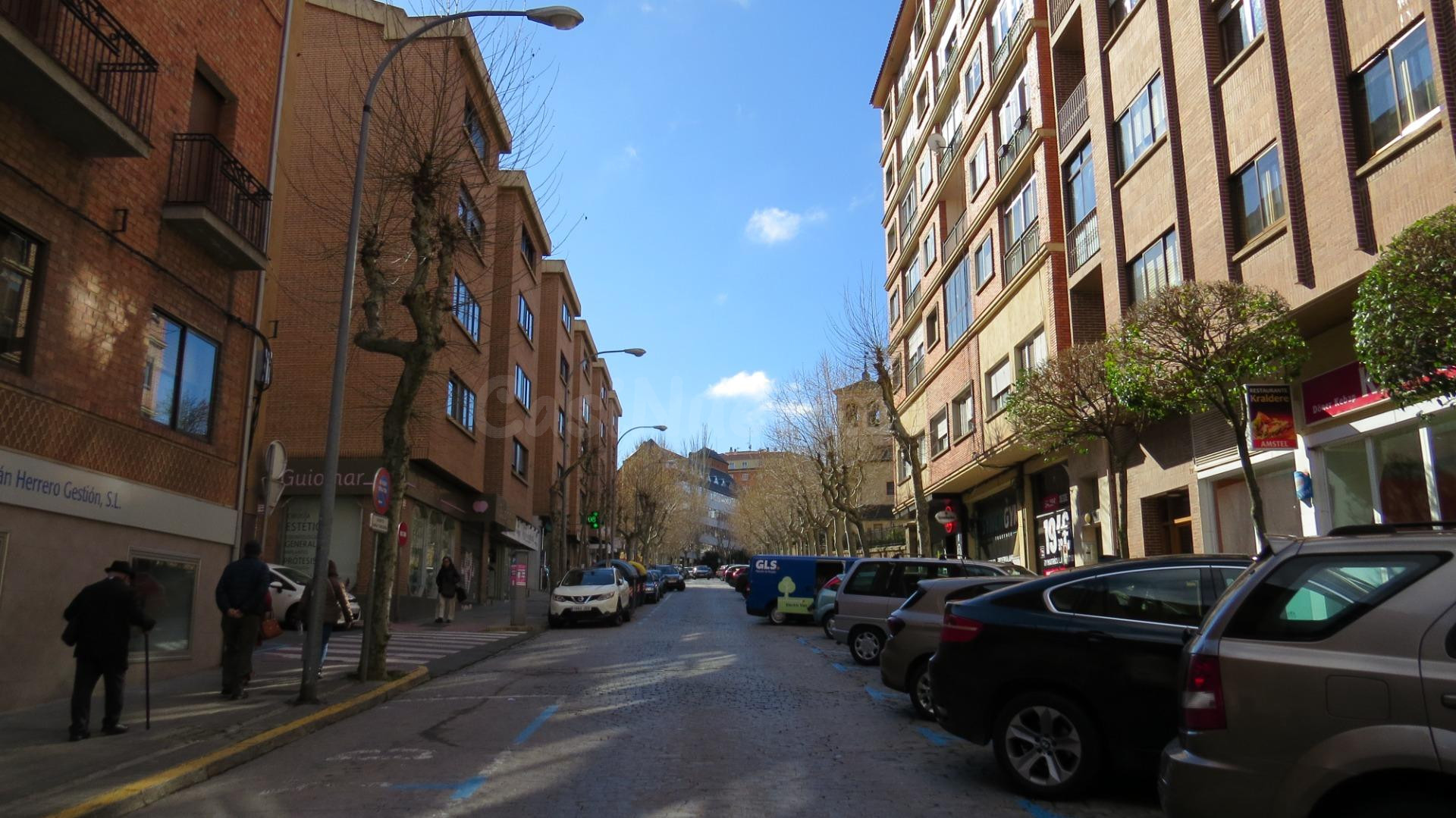 LOCAL EN VENTA CALLE SANTO TOMAS