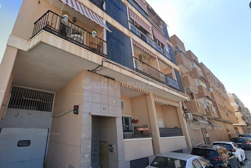 SE VENDE PISO CON ASCENSOR Y BALCÓN ZONA EROSKI SANTA POLA