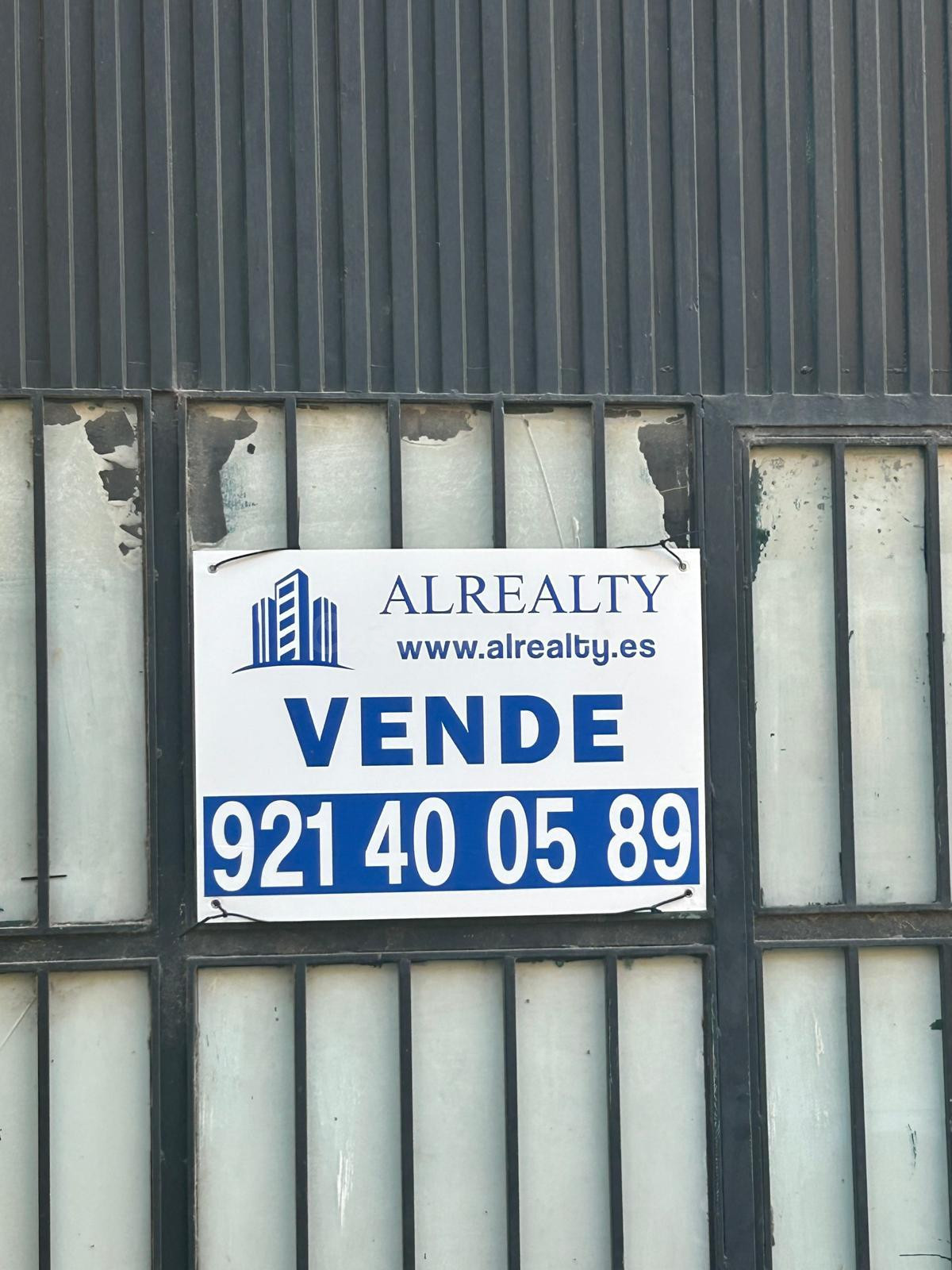 VENTA DE NAVE INDUSTRIAL PARA DESARROLLAR PROYECTO RESIDENCIAL. EN BARRIO SAN LORENZO