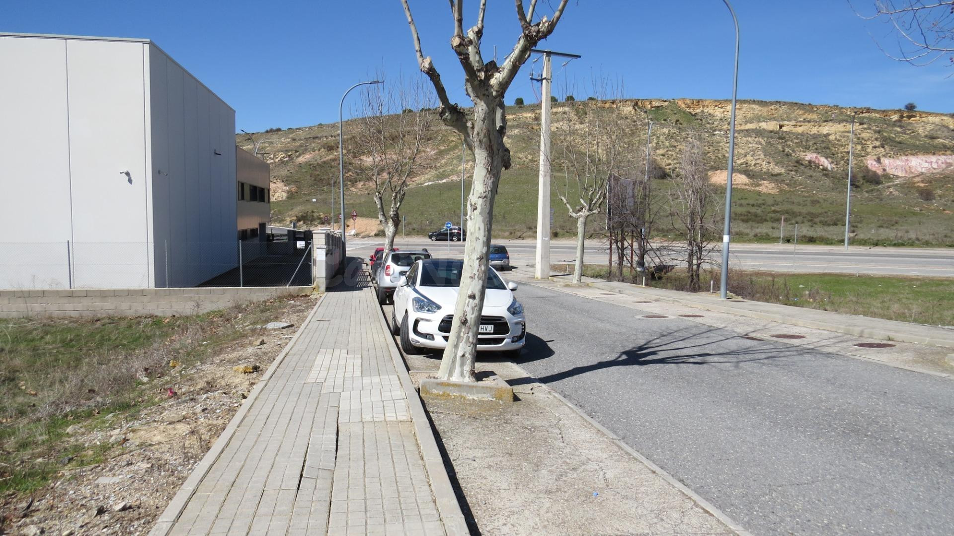 VENTA DE PARCELA INDUSTRIAL EN EL SOTILLO, SEGOVIA. - foto 5