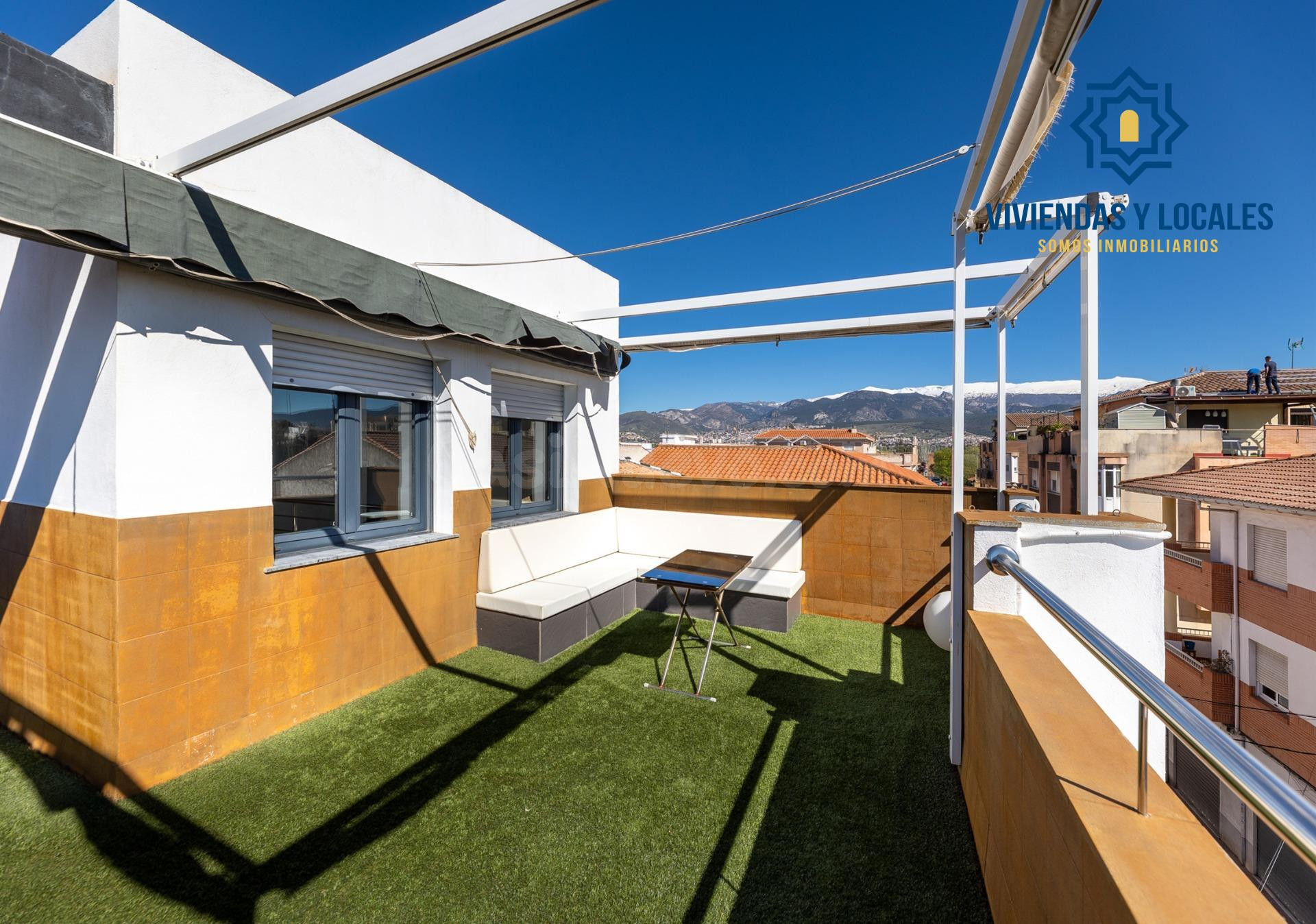 Venta de casa con calidades de lujo en Armilla (Granada)
