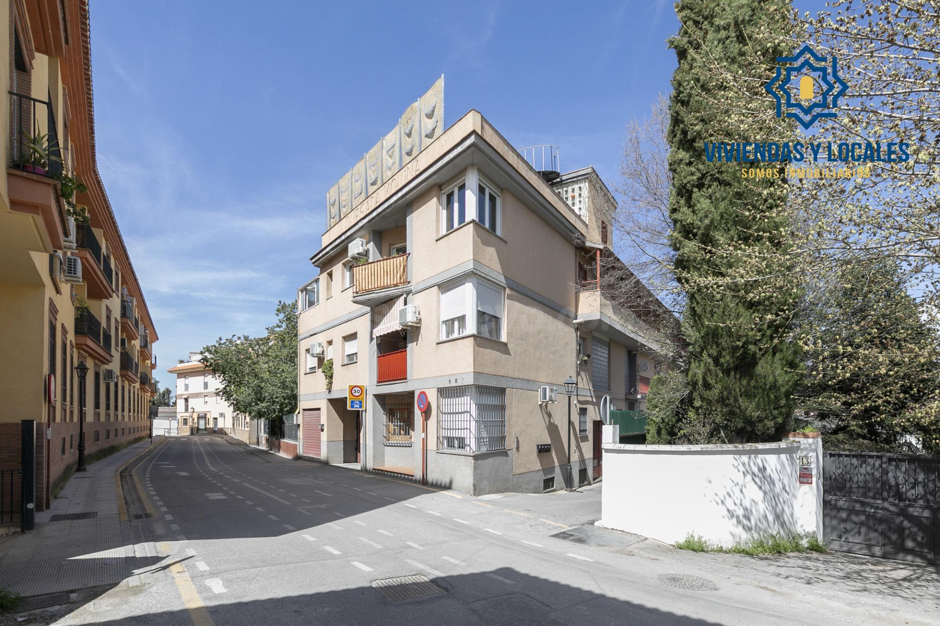 DÚPLEX EN VENTA EN OGIJARES – AMPLITUD, COMODIDAD Y ESPACIOS EXTERIORES