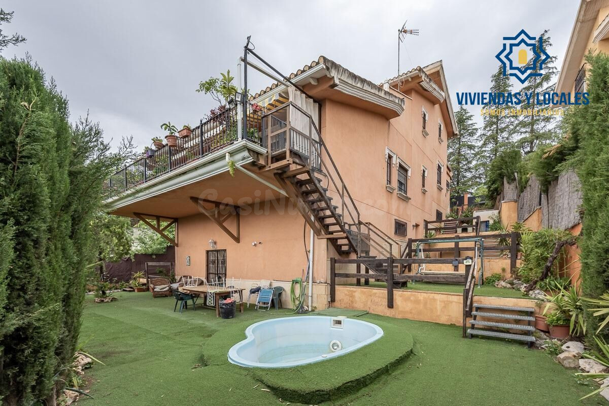 Espectacular Casa de Lujo en Urbanización Los Cerezos