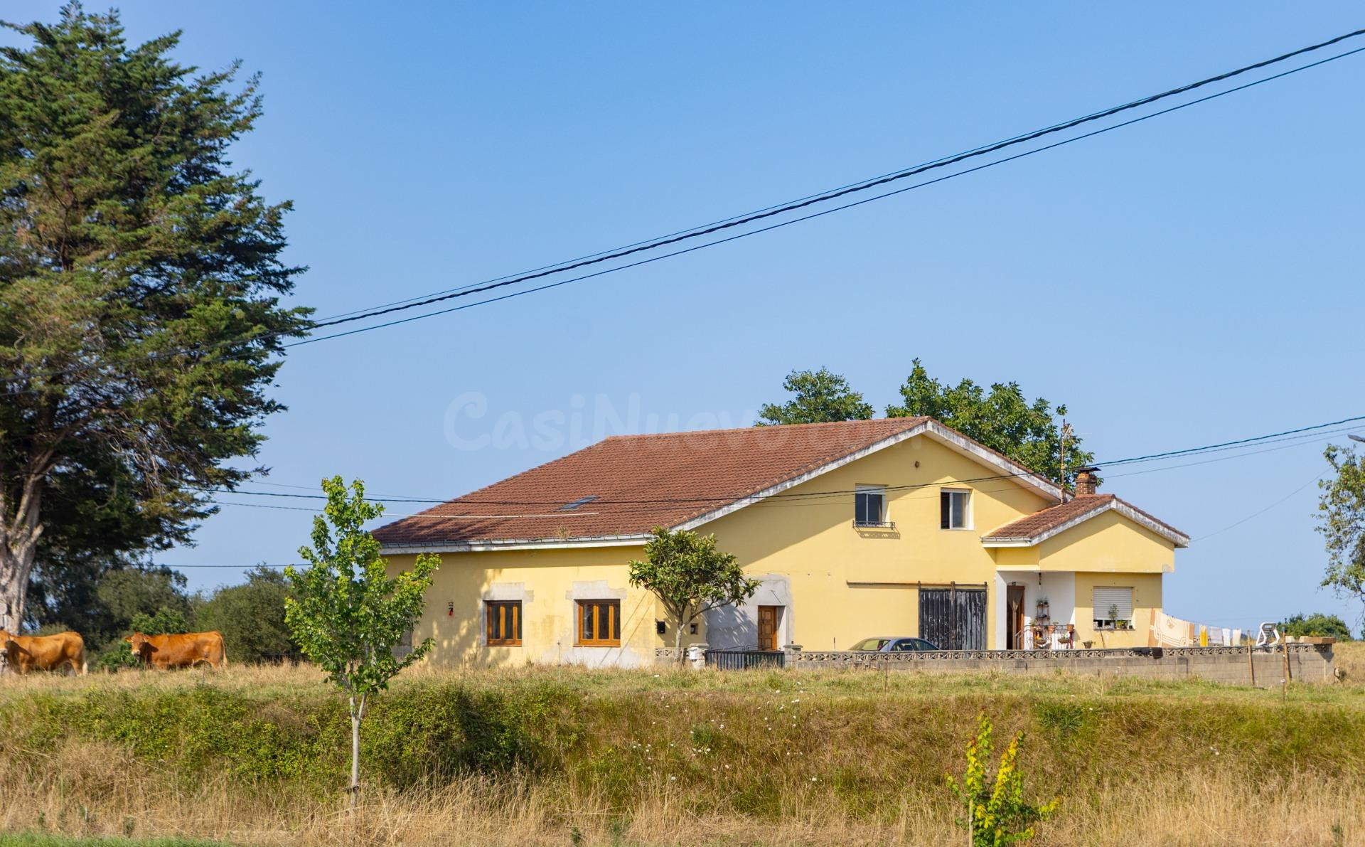 Casa en La Revilla con terreno