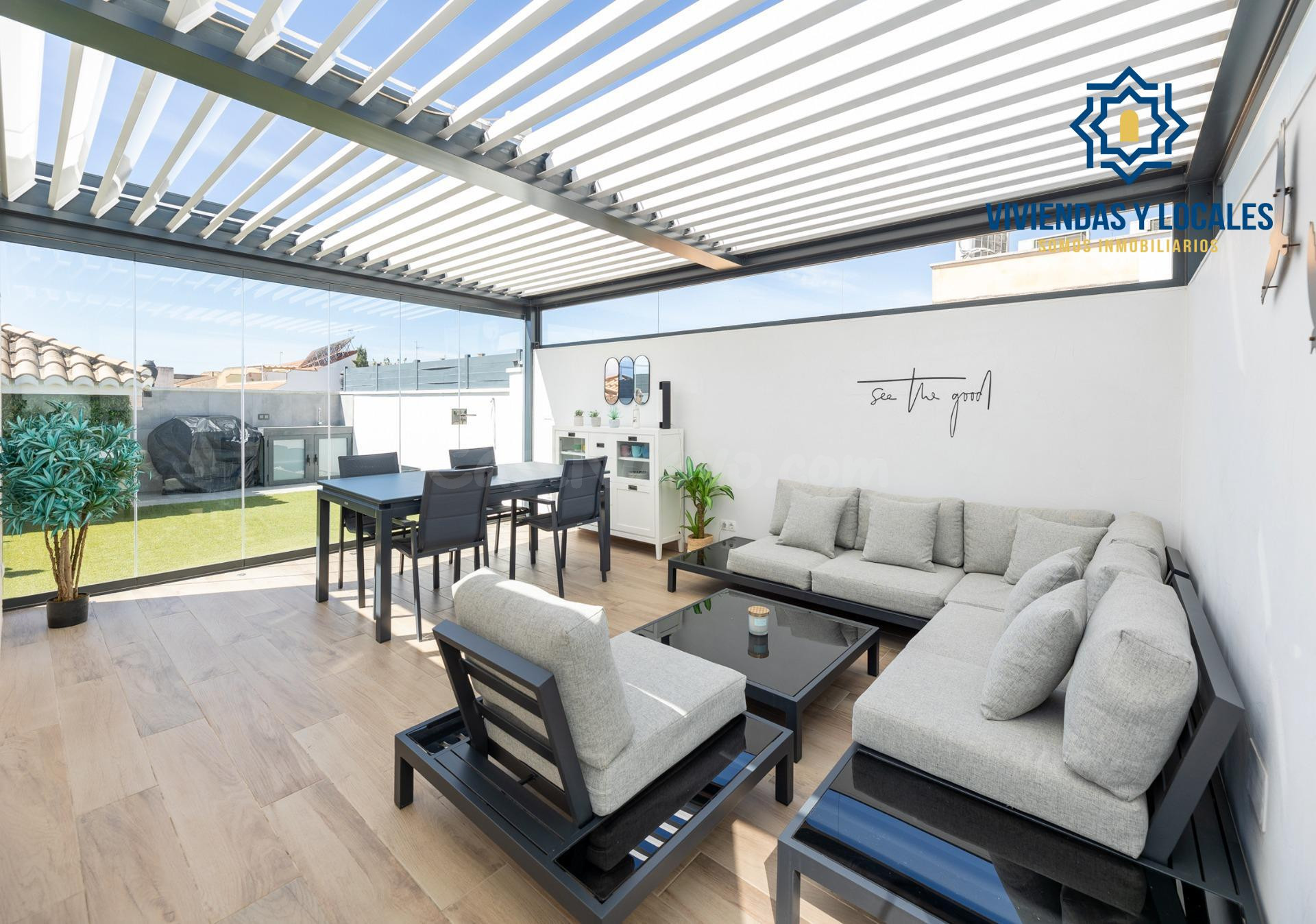 ÁTICO CON PERGOLA BIOCLIMATICA JUNTO AL METRO