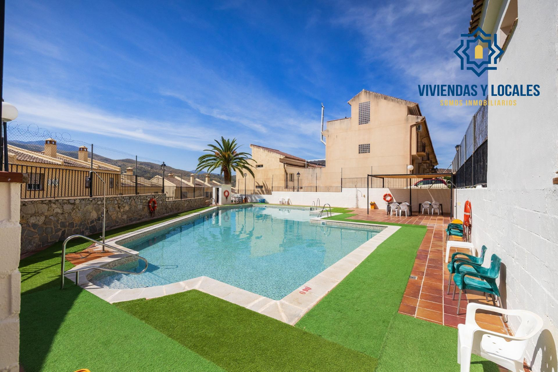 BONITA PAREADA CON PISCINA COMUNITARIA