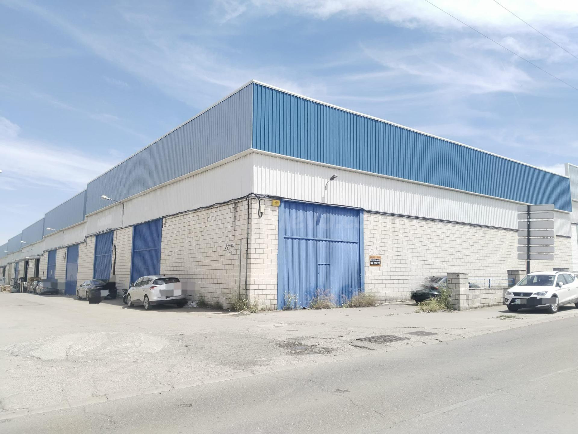 NAVE INDUSTRIAL EN VENTA O ALQUILER EN LA TORRECILLA - CORDOBA