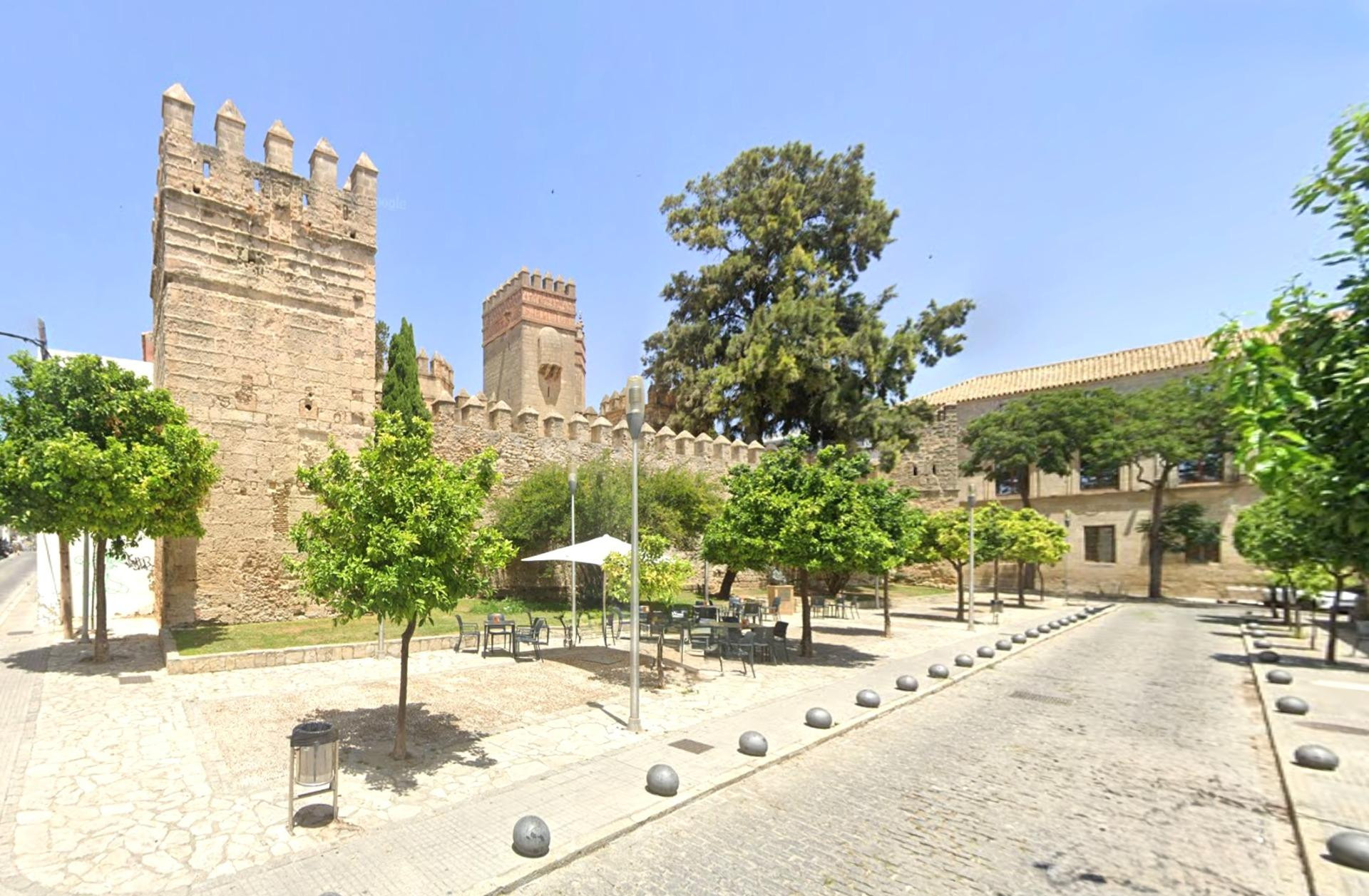 FINCA PARA REFORMAR EN CASCO HISTORICO DEL PUERTO DE SANTA MARIA