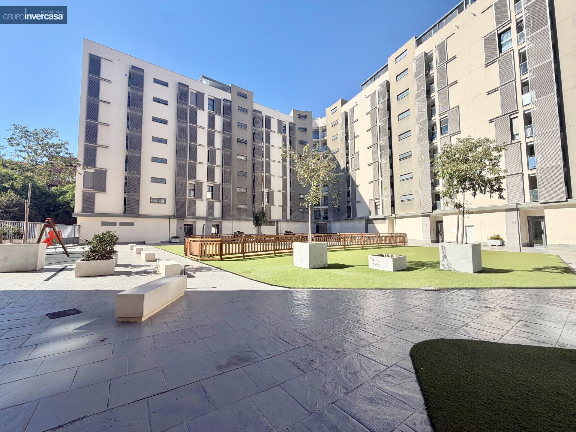 Piso Seminuevo con garaje y trastero situado en la Gran Manzana, con piscina comunitaria