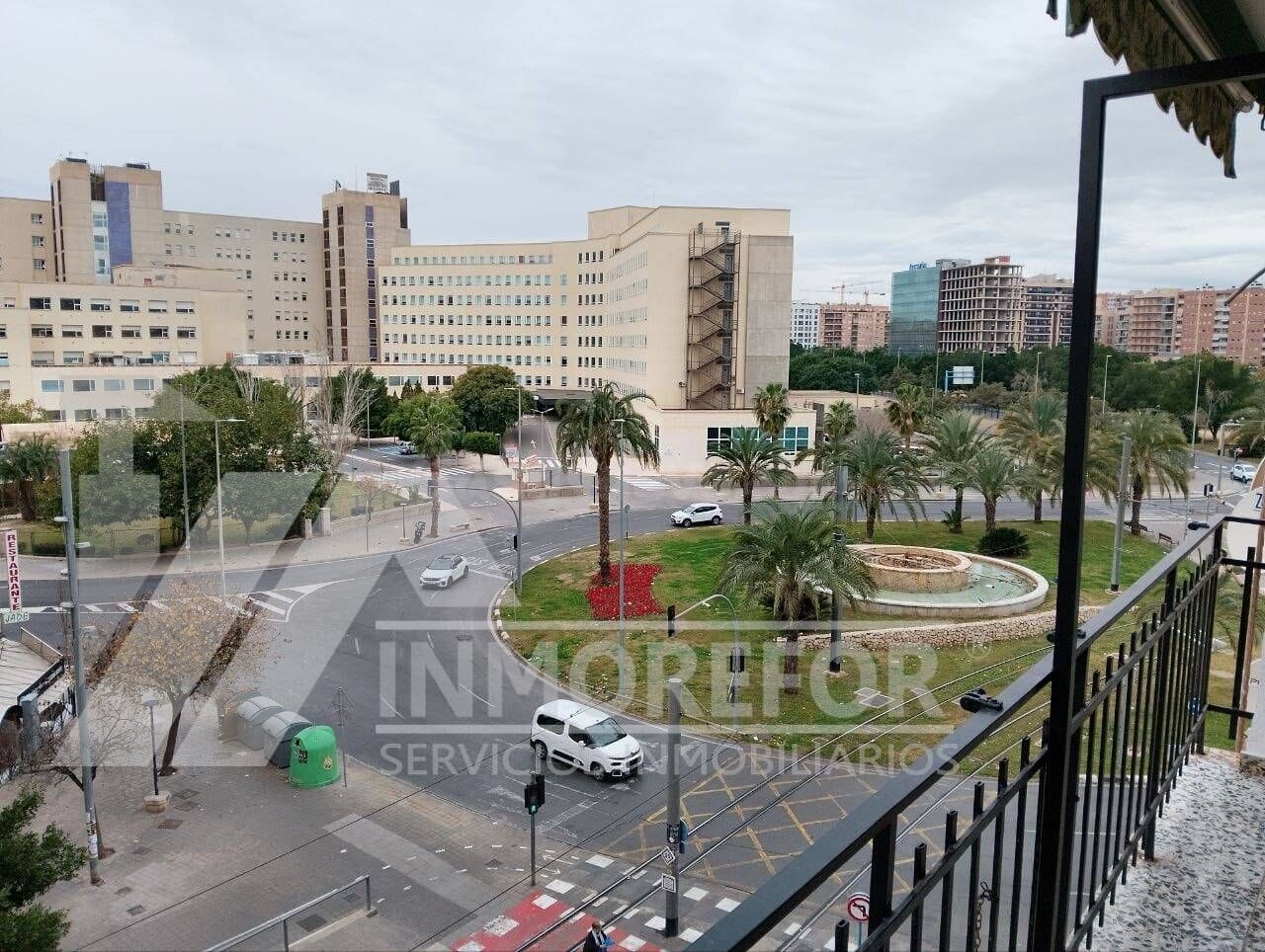 Amplio y Luminoso Piso Semireformado en Altozano, Alicante - €228.000