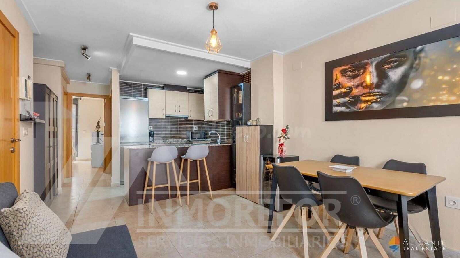 Acogedor inmueble en zona de Carolinas