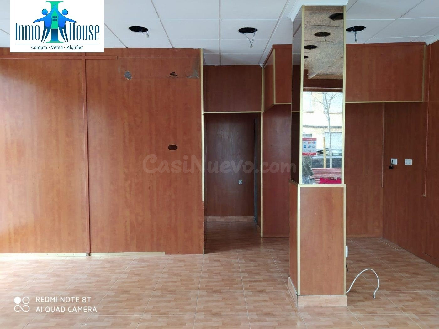 SE VENDE LOCAL COMERCIAL