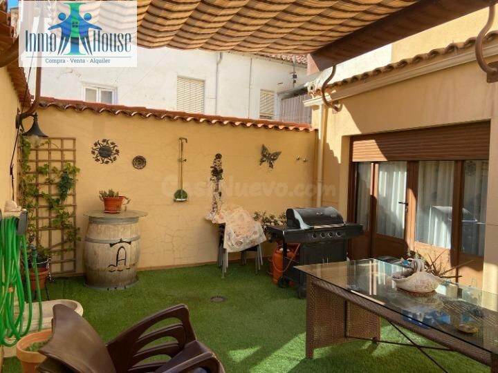 M059 PRECIOSO CHALET CENTRICO