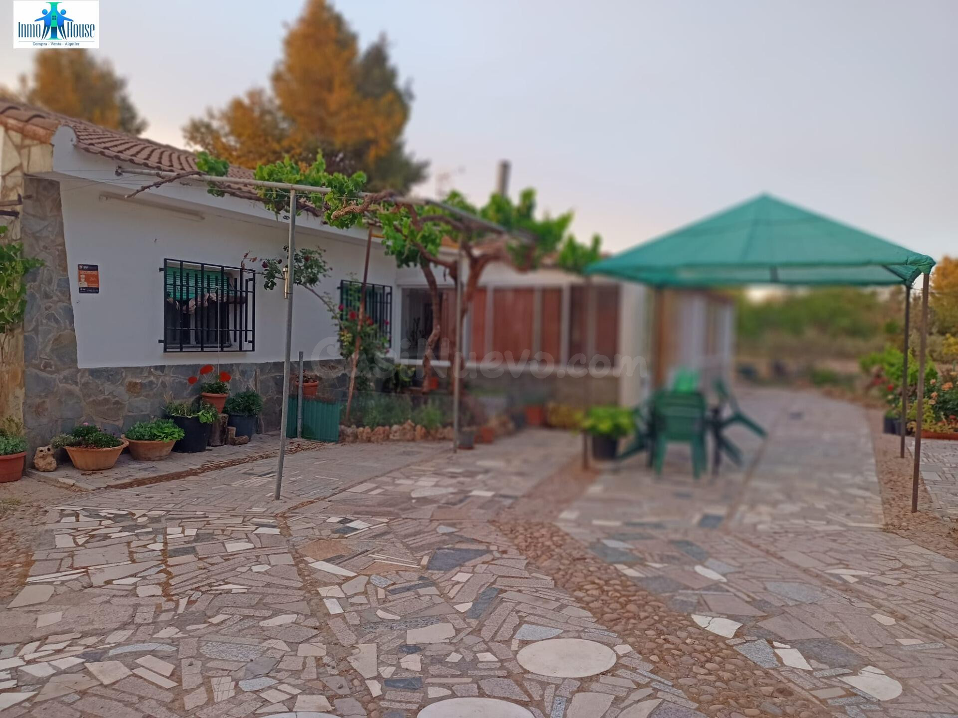 SE VENDE GRAN PARCELA - CASAS VIEJAS