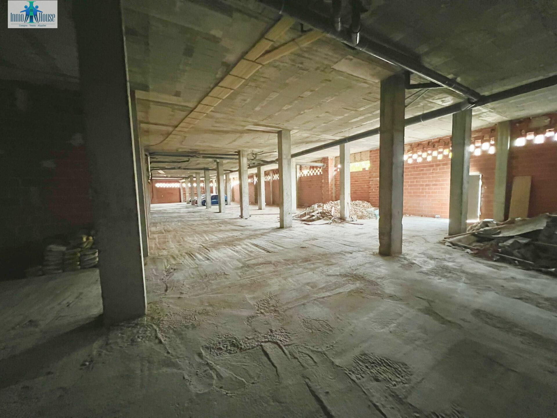 SE VENDE LOCAL COMERCIAL  ZONA IMAGINALIA
