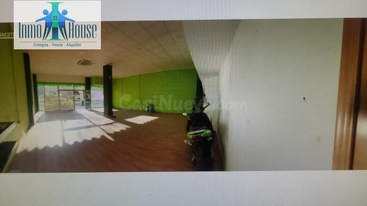 SE VENDE LOCAL COMERCIAL ( ZONA CARREFOUR )