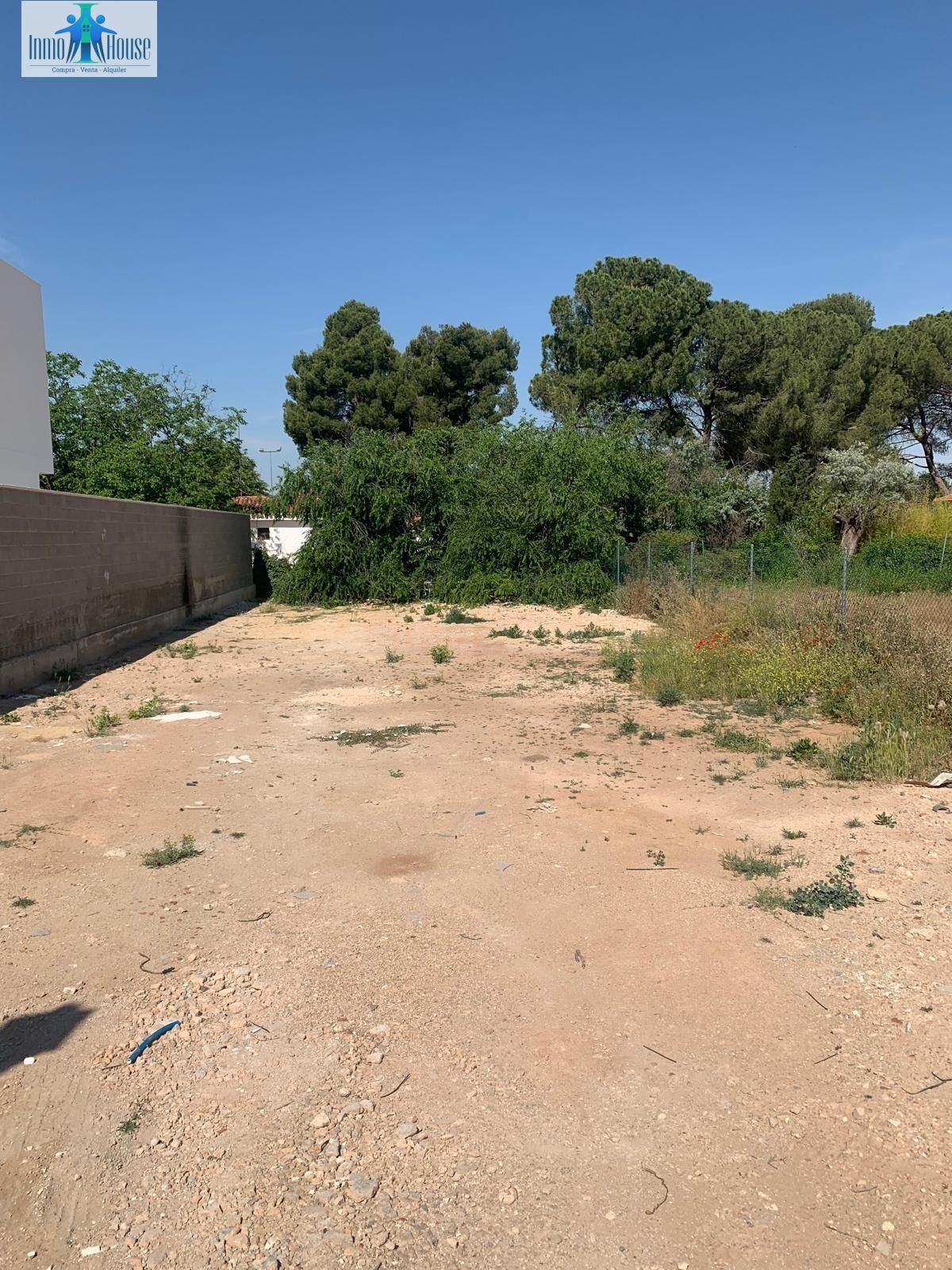 INMOHOUSE VENDE TERRENO URBANO POR LA VEREDA DE JAEN