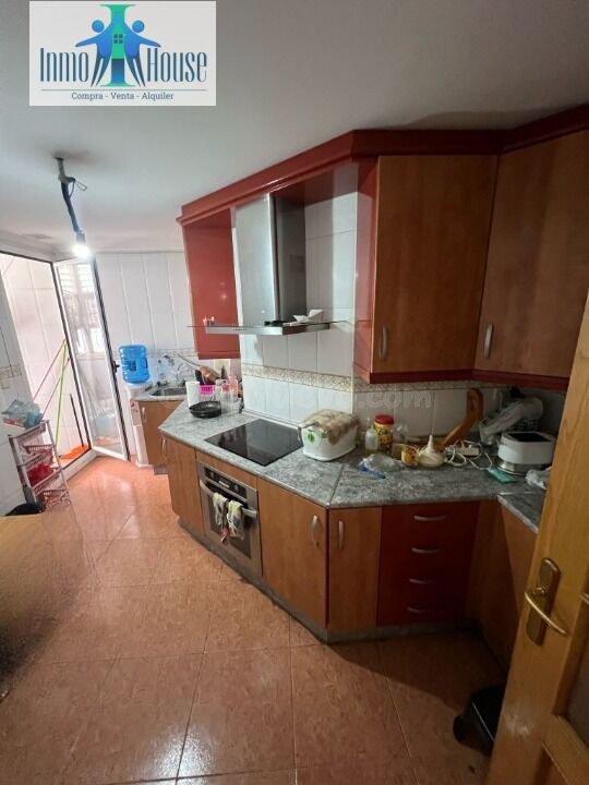 SE VENDE PISO EN CHINCHILLA - foto 3