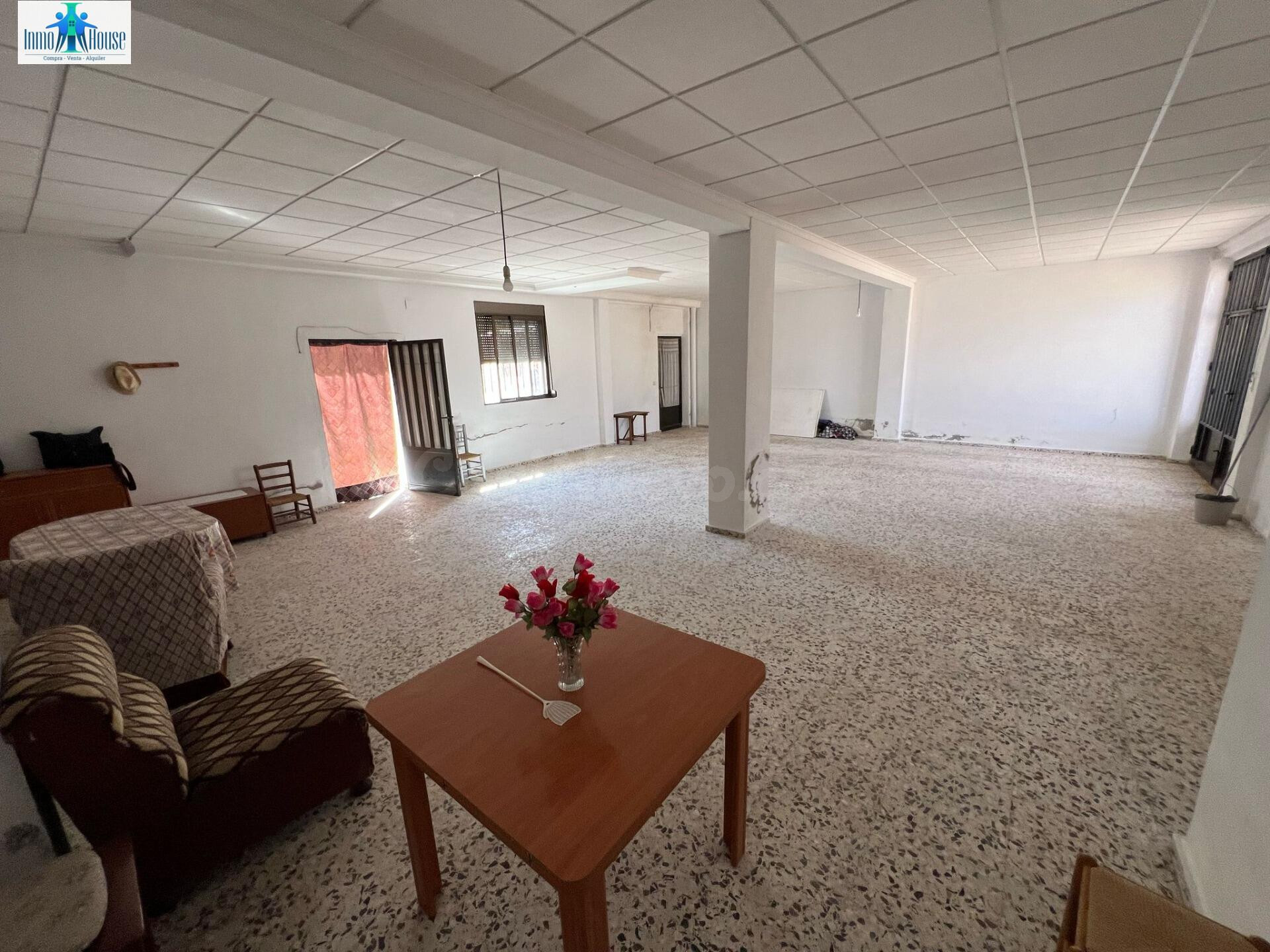 SE VENDE CASA UNIFAMILIAR ( VALDEGANGA )