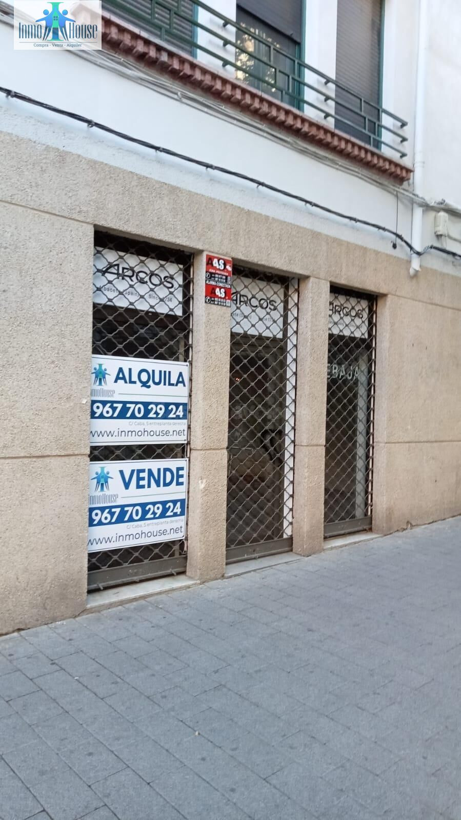 INMOHOUSE VENDE O ALQUILA LOCAL COMERCIAL EN PLAZA DE LA CONSTITUCION ZONA CARRETAS