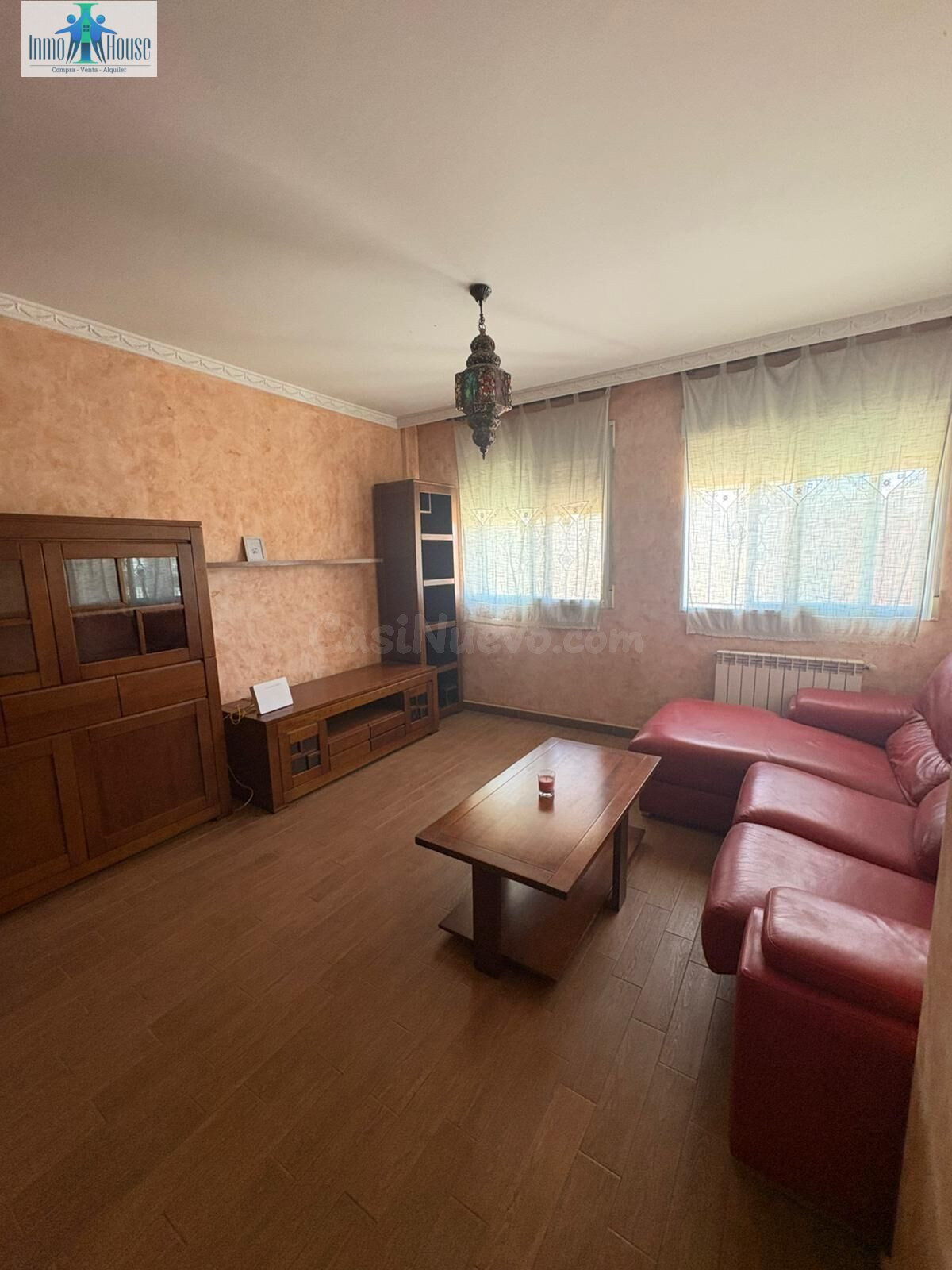 INMOHOUSE VENDE ADOSADO EN SANTA ANA