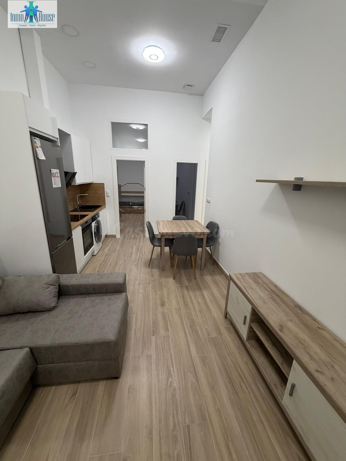 SE VENDE PISO ZONA SEMICENTRO - DEPOSITO DEL SOL
