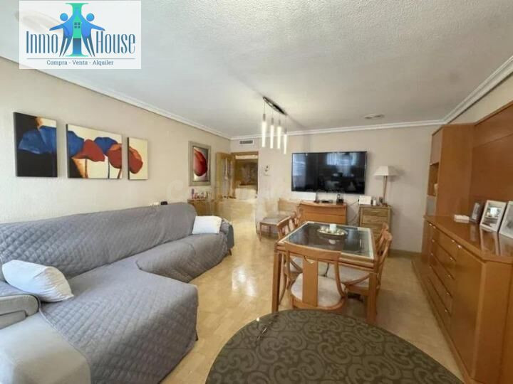 PISO EN VENTA ZONA CENTRO