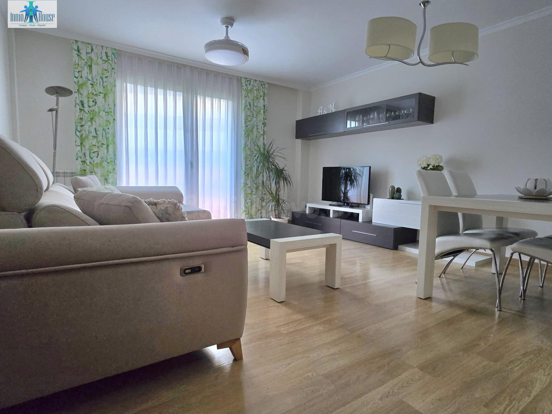 PISO EN VENTA ZONA ALBACENTER CARRETAS