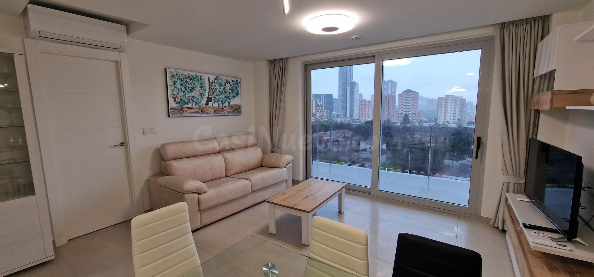 Apartamento moderno con terraza y piscina en cala de finestrat