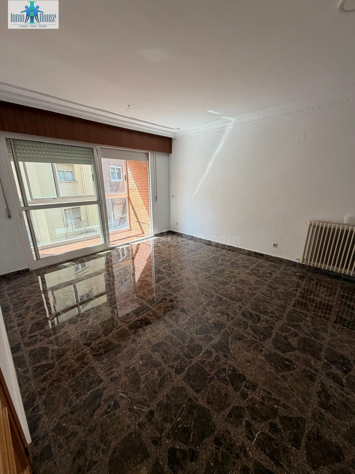 PISO EN VENTA ZONA INDUSTRIA