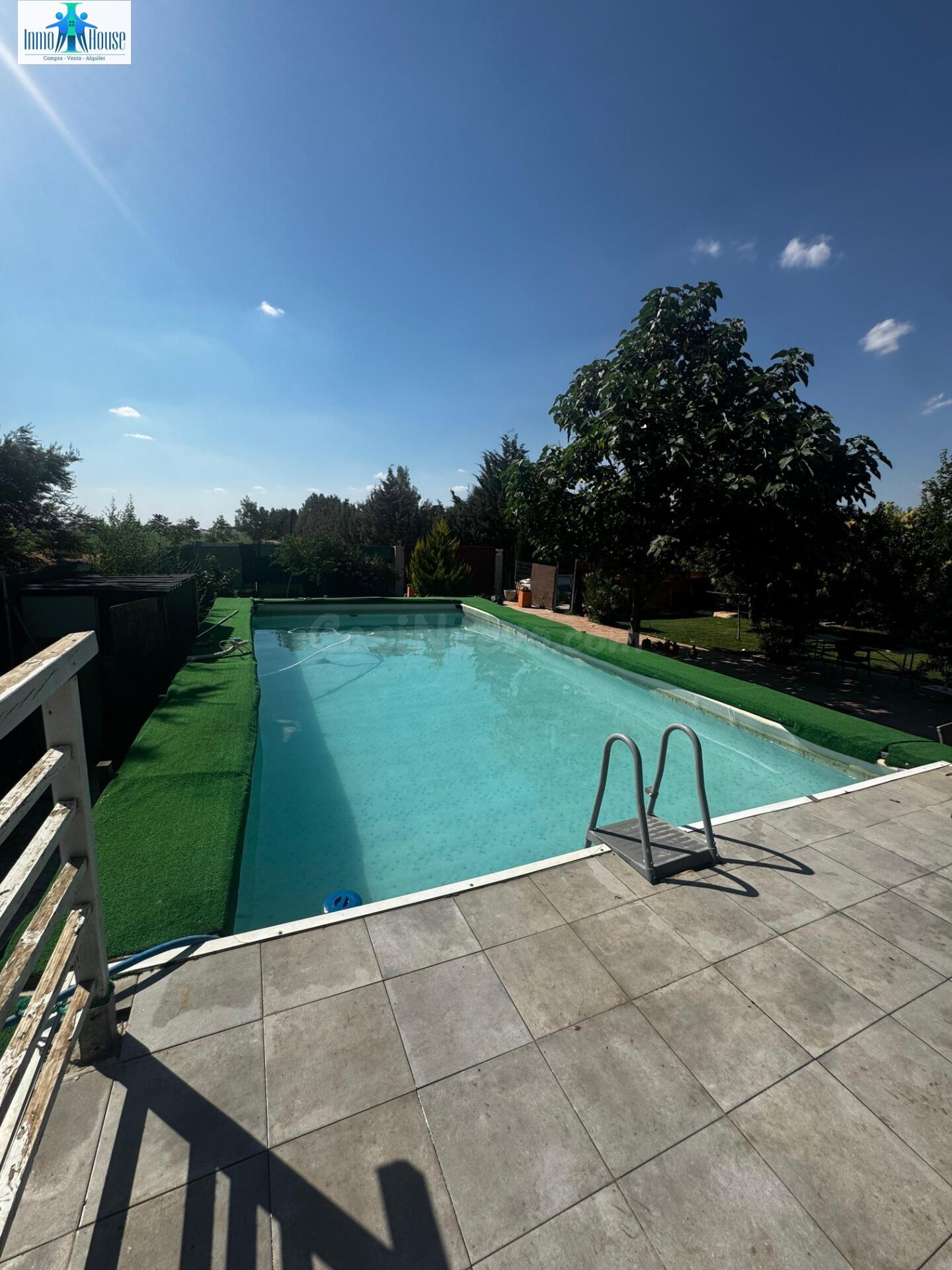 SE VENDE PARCELA - ZONA DE AGUAS NUEVAS